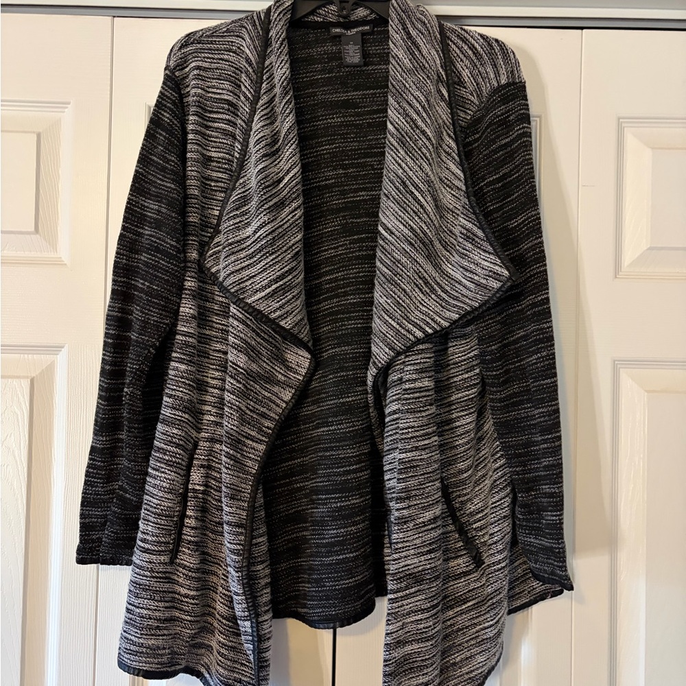 Chelsea & Theodore Black and Gray Marled Draped Cardigan